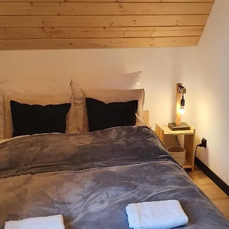 Gorskie Tarasy Holiday home *